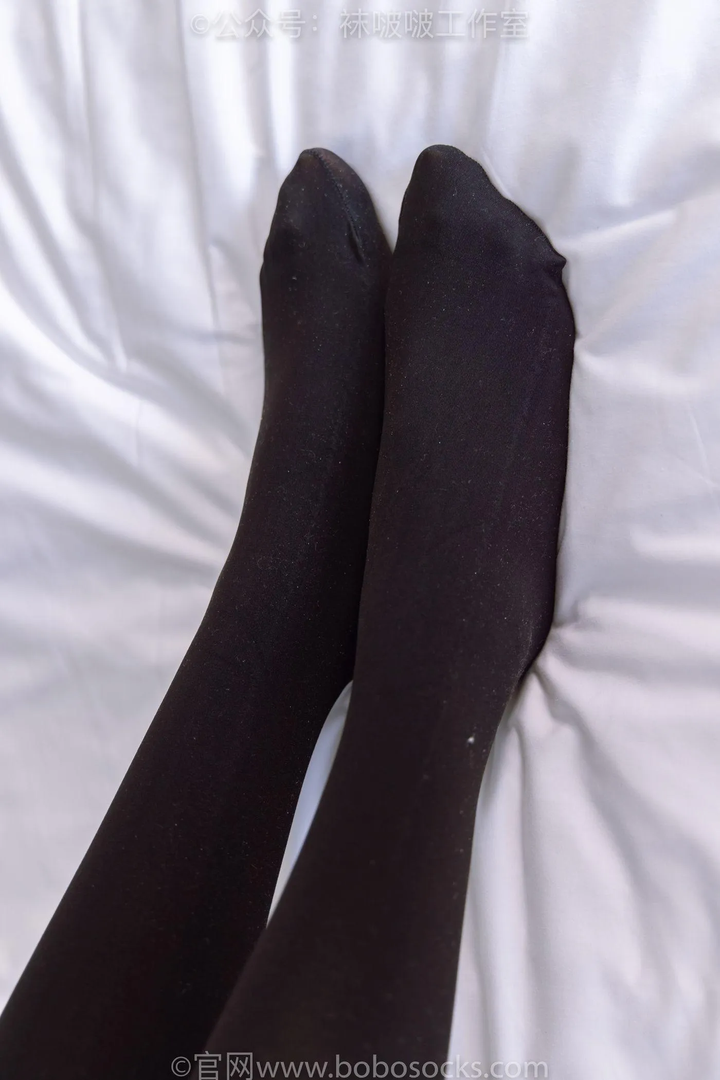 [BoBoSocks袜啵啵]NO.090 小甜豆-高跟鞋、厚黑丝 [140P]插图2